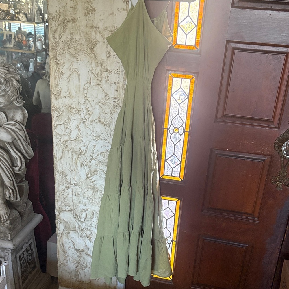 Elegant Green Halter Maxi Dress